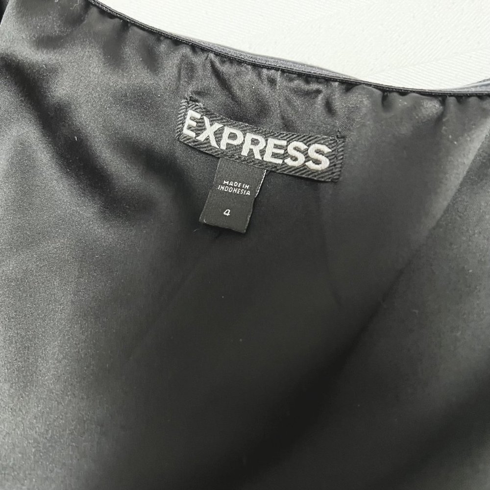 Express - Strapless Ruffle Front Romper - Size: 4… - image 3